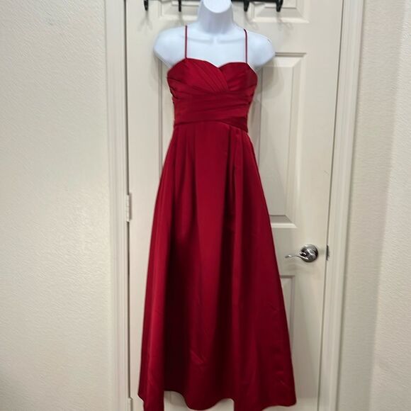 David’s Bridal Dress Sz 12 Apple Maroon Burgundy Red Ruched Spaghetti Strap Maxi - Picture 1 of 15
